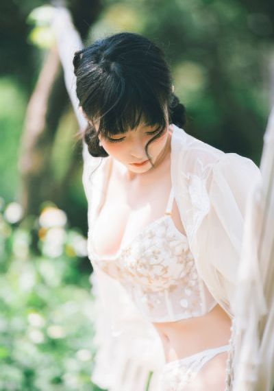 明天我会成为谁的女友