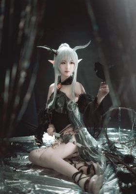 小妖精抬起臀嗯啊h快穿np视频